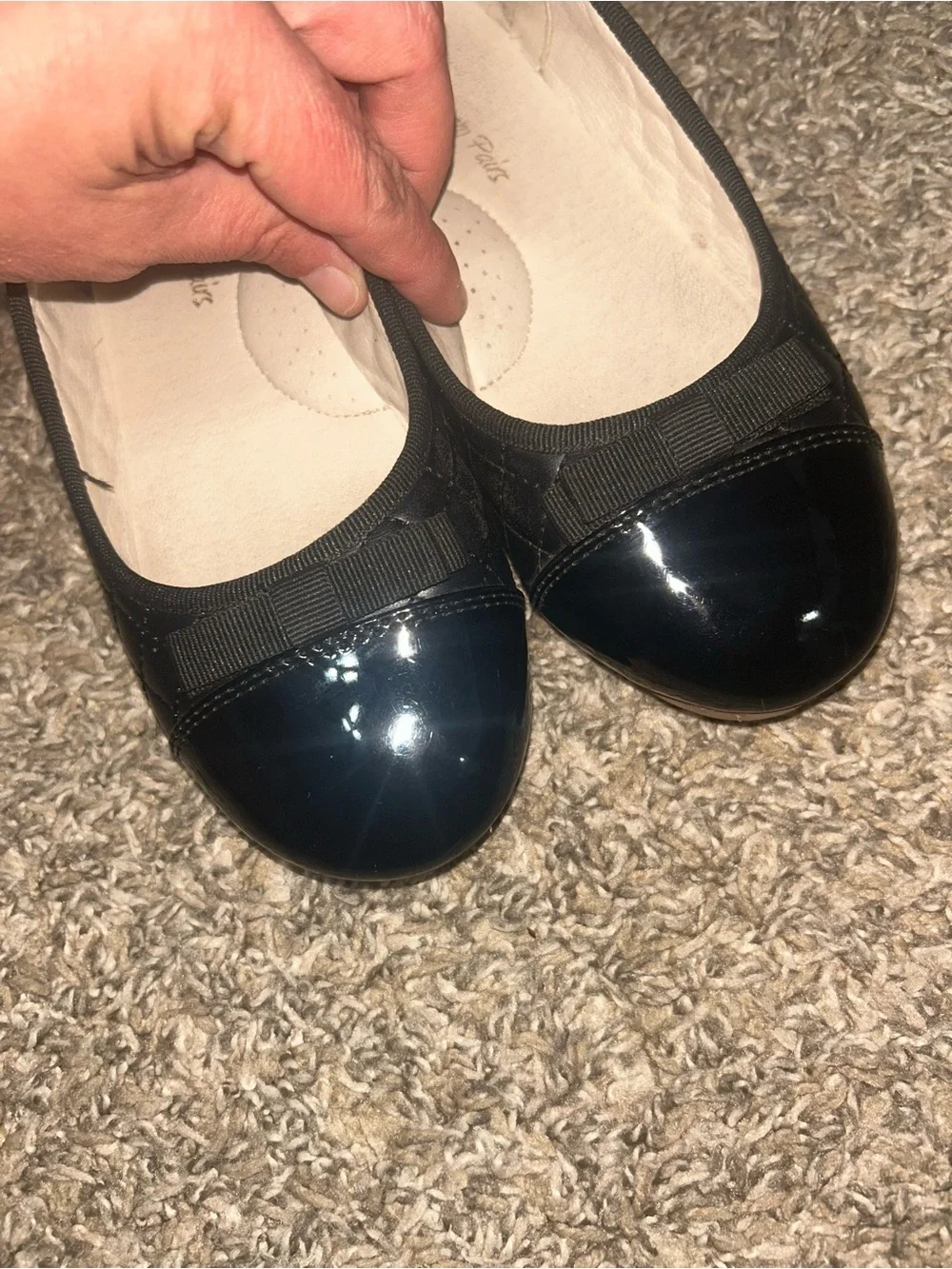 Girls Quilted Bow Dress Shoes size 2